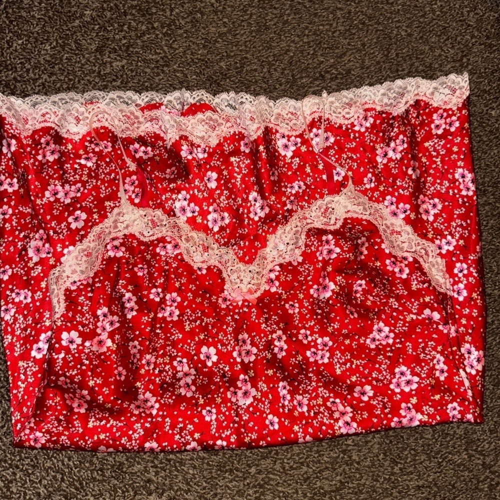 Floral Lace Trim Victoria Secret Slip - Picture 6 of 7